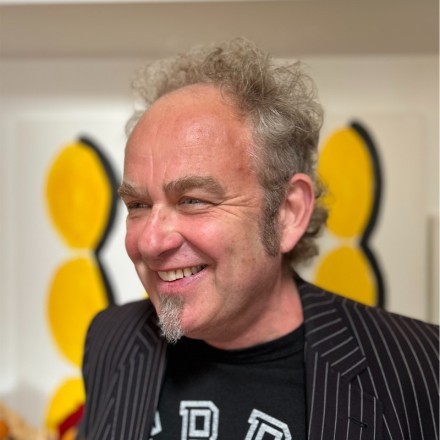 Simon Harvey photo